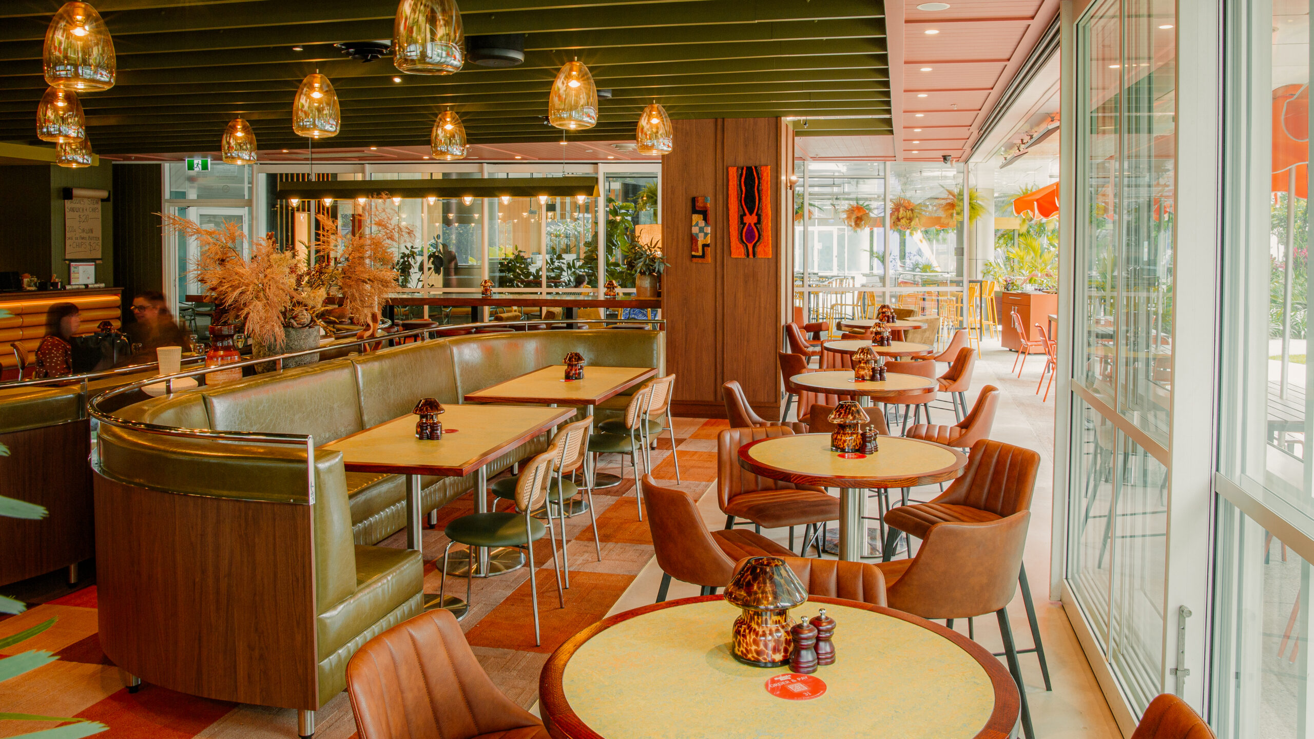 The open sunroom at Maggie May